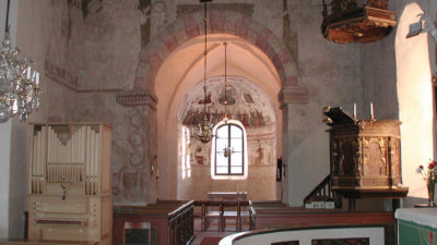 Interiör mot gamla koret i Bringetofta kyrka