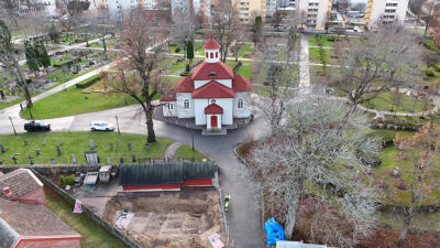 Flygbild över slottskapellet i Jönköping